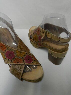 L'Artiste Spring Step Leather block heels pumps sandals pinwheels Size Sz 39 8.5